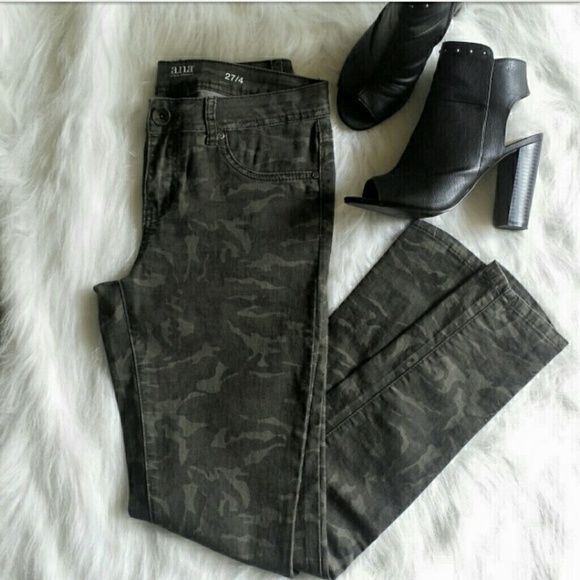 a.n.a Denim - a.n.a Camo Jeggings
